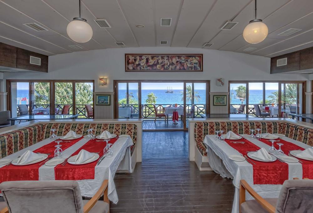 Labada Beach Hotel Çamyuva Eksteriør billede