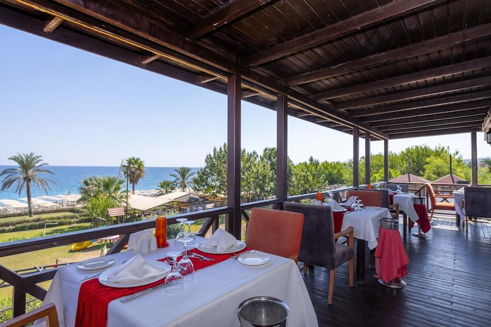 Labada Beach Hotel Çamyuva Eksteriør billede