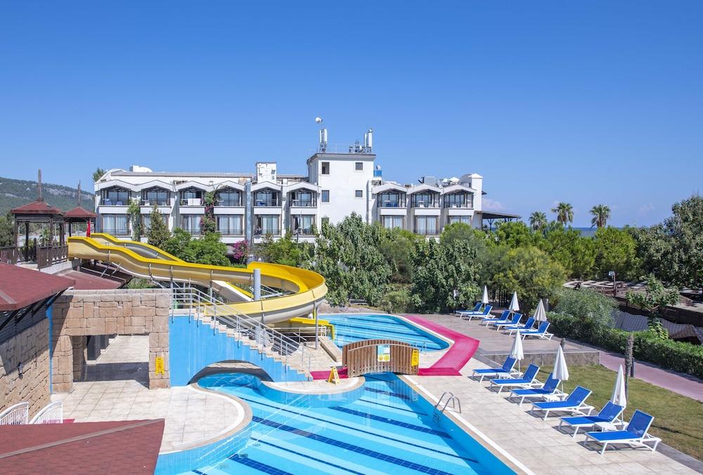Labada Beach Hotel Çamyuva Eksteriør billede