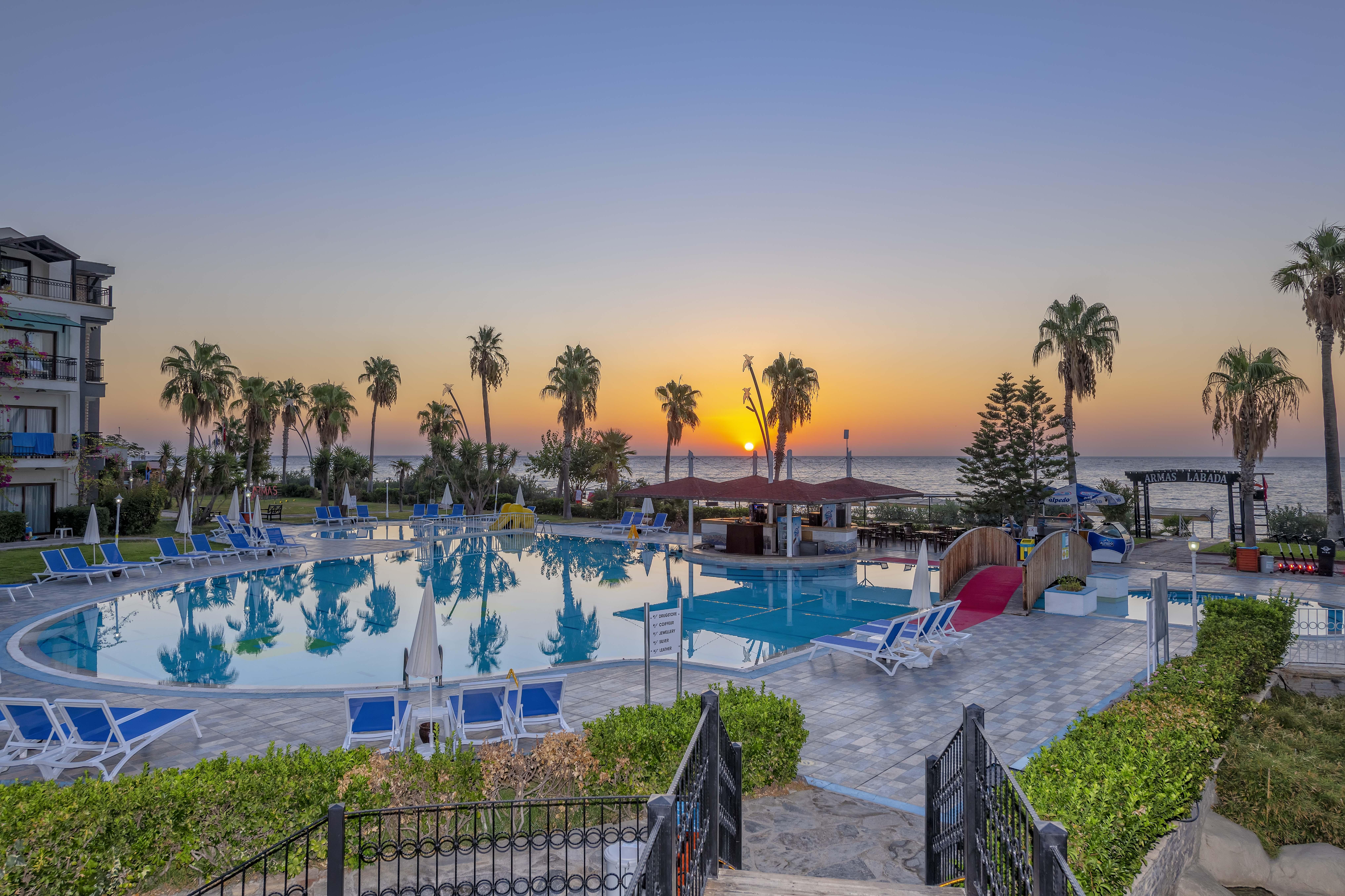 Labada Beach Hotel Çamyuva Eksteriør billede